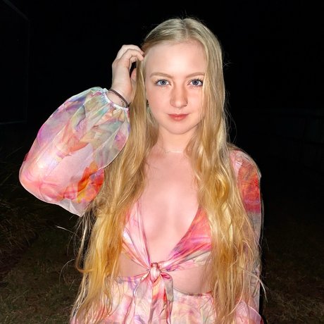 Lepidolite_ naked pornstar picture