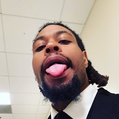 _Leonardo Da Bitches_ naked actress img