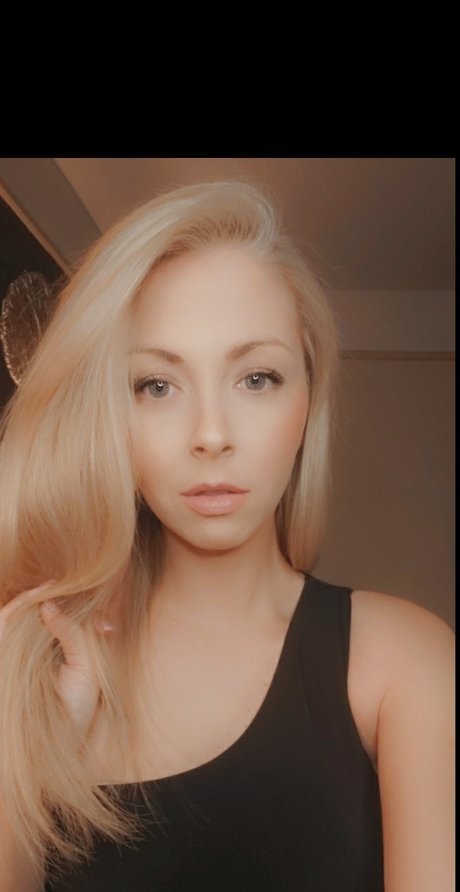 Leigh Anne art pornstar img