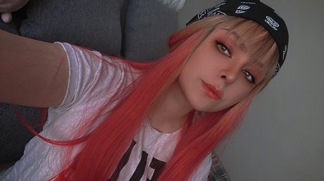 Lilian Daian model adult picture