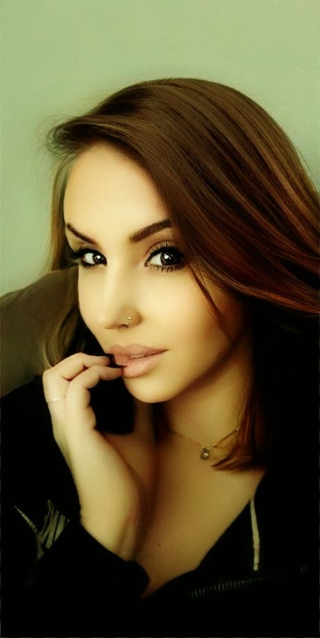 Likkygirl model art pics