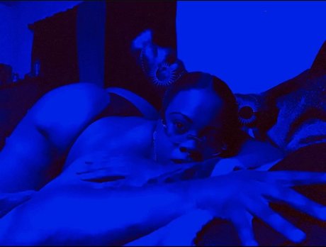 LightskinnRyka pornstar sexy img