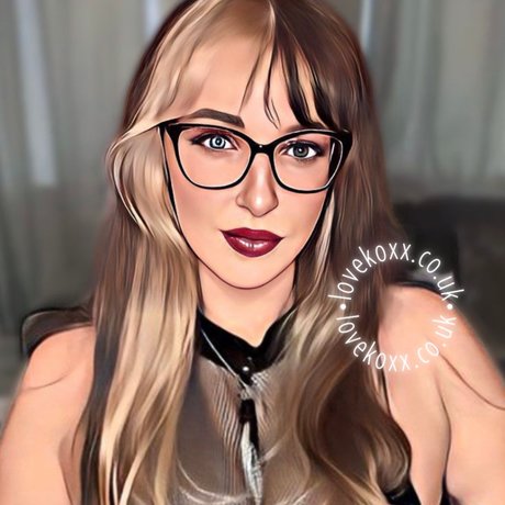 lovekoxx top model image