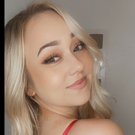 Loraine Rachel model hot photos