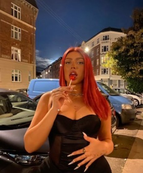 lola lowe sex star archive