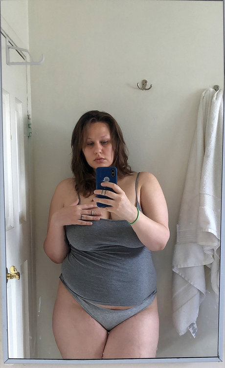 Lola LaCroix naked pornstar pics