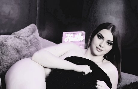 Lola Jane sex model archive