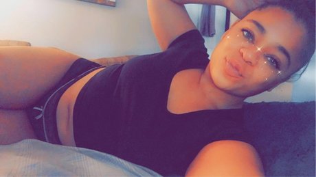 LokitaSky star nude archive