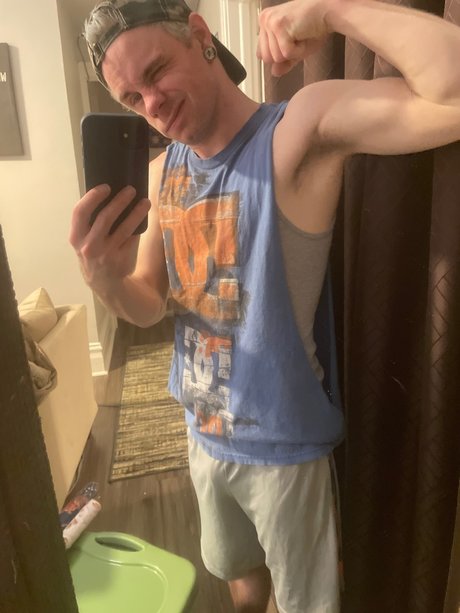 Logan Hobbs star exclusive images