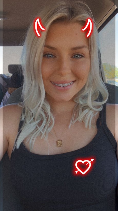 Lizzyy Pinkk actress photos