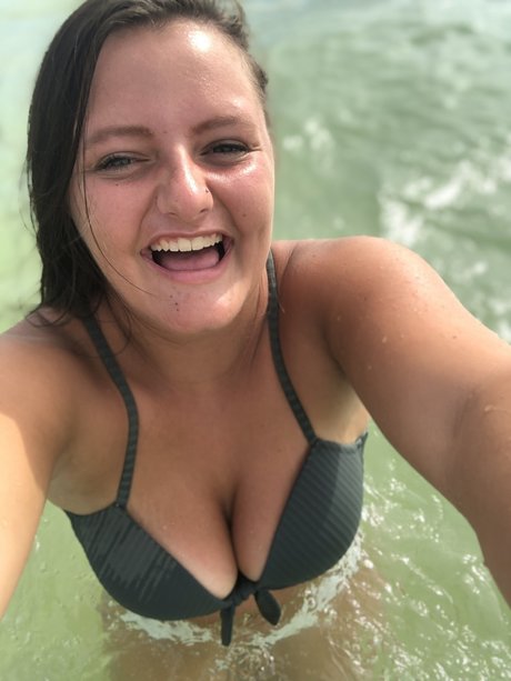 Olivia Hoefling high quality star images