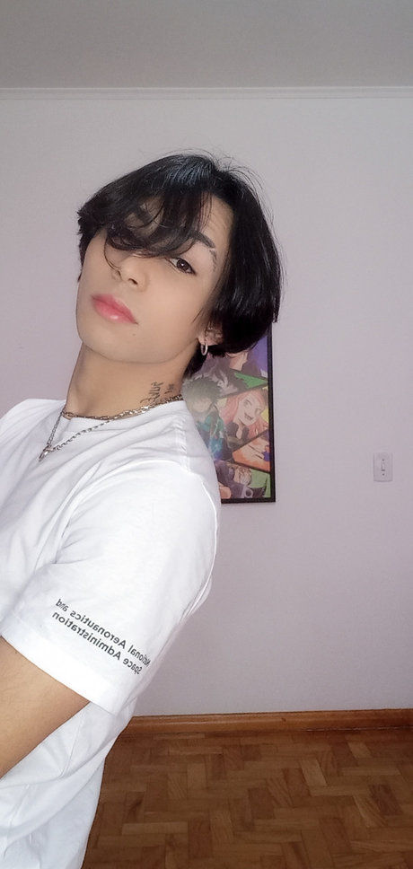 LyoZ hot star photos