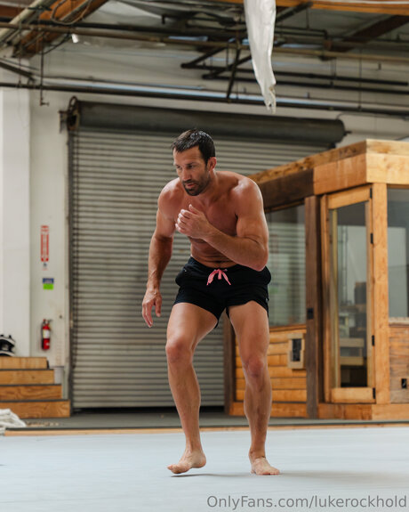 Luke Rockhold star adult galleries