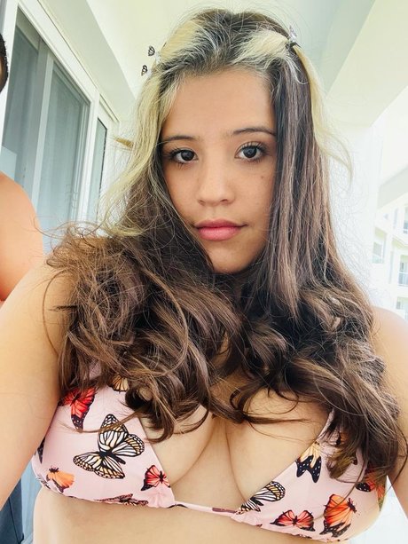 Lucia_ model free pictures