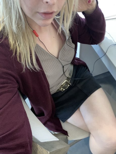 Lucy Minnie pornstar nude pic