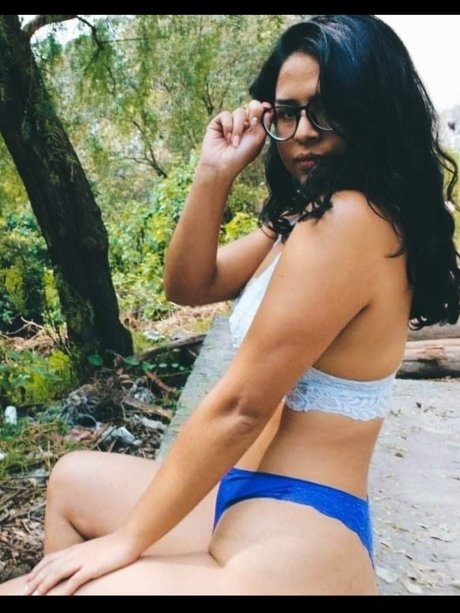 Naked Nature pornstar sexy img