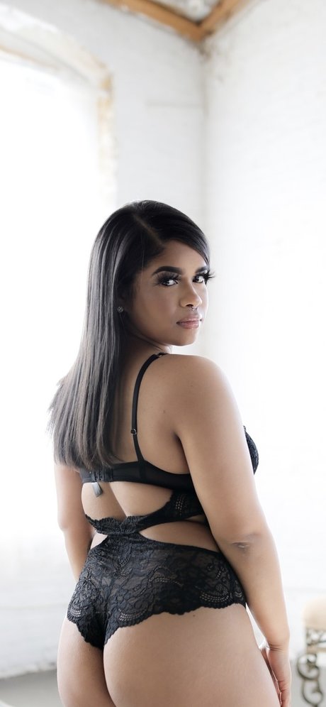 Marina Miranda pornstar nudes pic