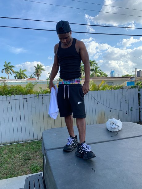 Daddy Long Bone_ naked pornstar image