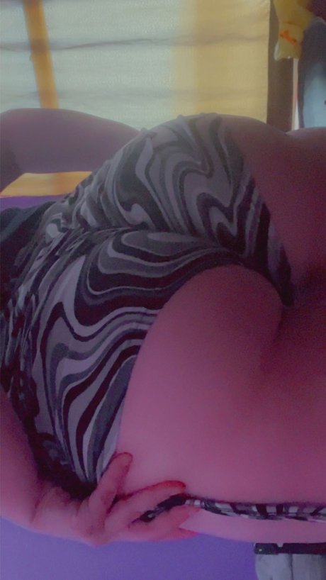 MamiiLove hd model image