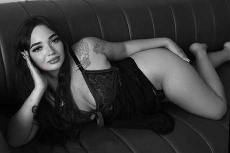 Mamicilla star exclusive archive