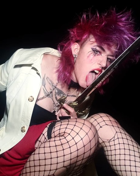 Mallory E H pornstar naked photo