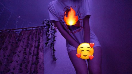 Meavvi free adult actress pictures