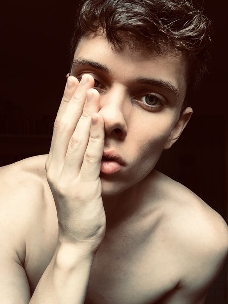 Matheus Abril perfect actress pictures