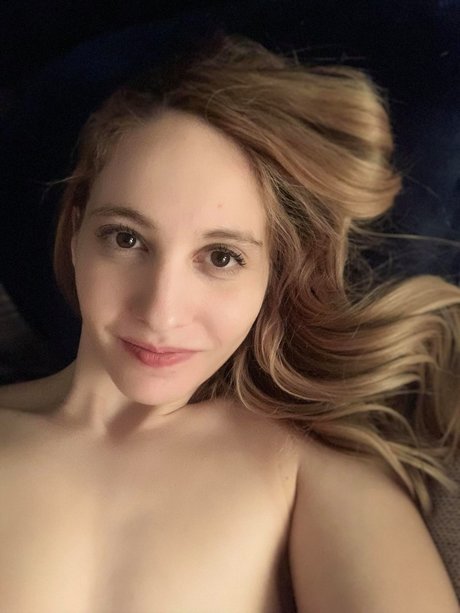 Minaai69 star free pics