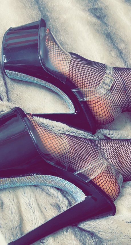 Danni Dreams pornstar pretty img