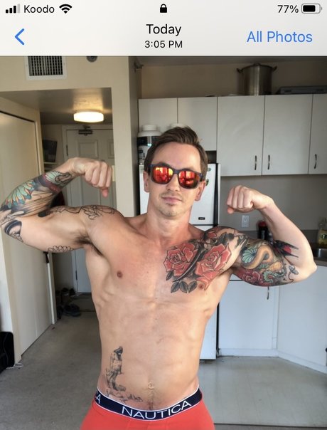 Mike Pillar erotic star pic