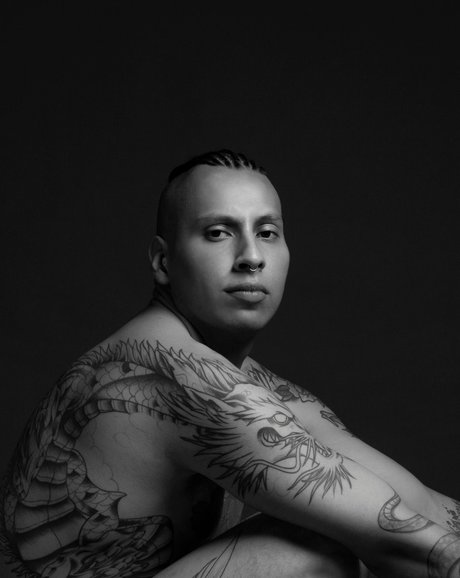 Miguell Croc_ hot star images