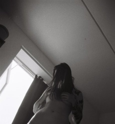 Mifty high quality actress image