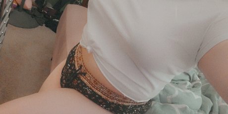 Mia Bell model adult photos