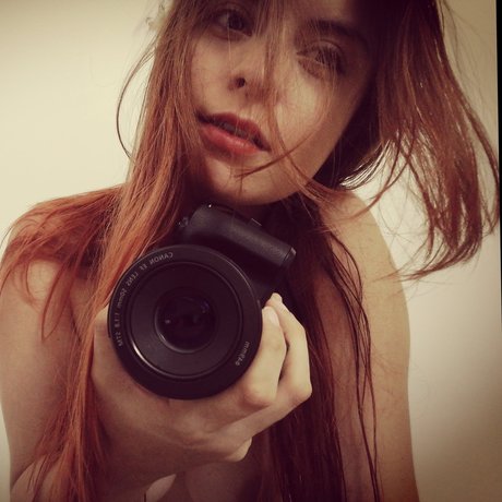 M a Scarlet sex model picture