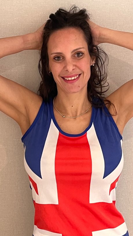 Mercedes Minxy high quality model pics