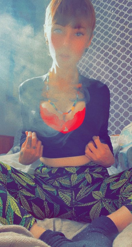 Mistique Dominique model adult galleries