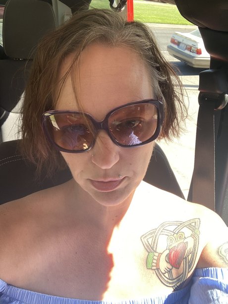 Tawney star exclusive img