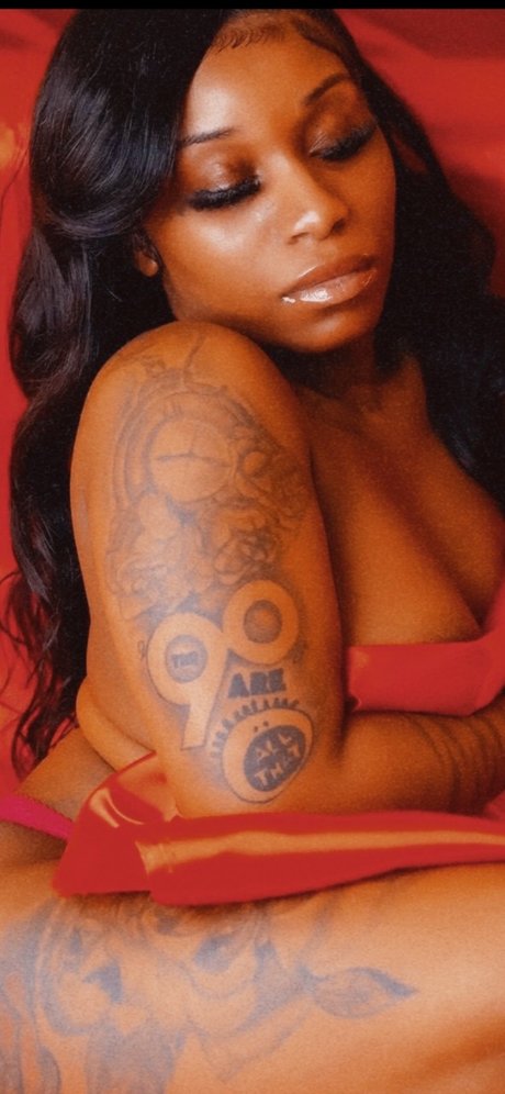 MyelleMyelle pornstar high quality image