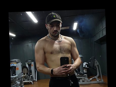 Musclesvw art model pictures