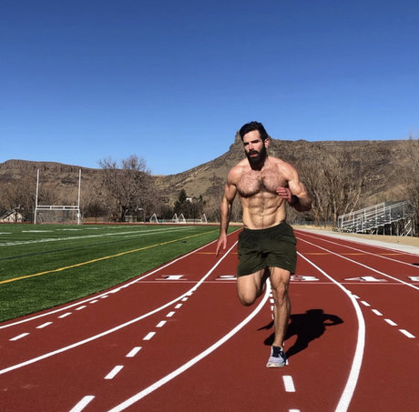 Mountain Zaddy star nude image