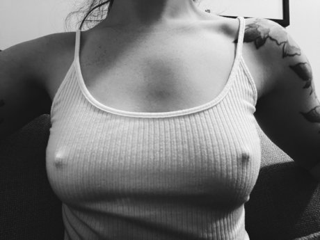 mae wild beautiful pornstar img