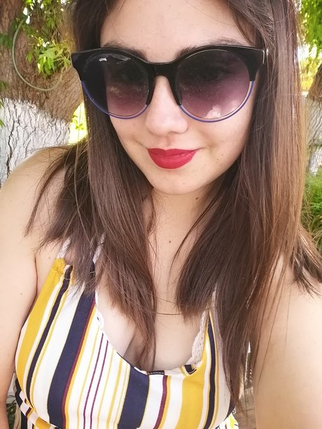 Geraldinee nude model photo