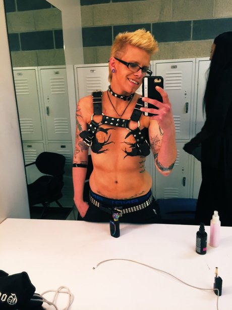 Nick Ryder_ sexy model images