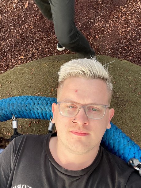 Newieguy pornstar erotic archive