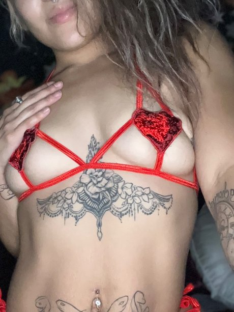 Naudia perfect model img