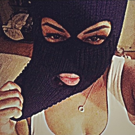 Nina Bonita pornstar sex archive