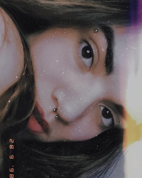 Narinha Flauers model pornographic pics