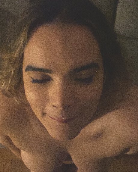 Narinha Flauers best star photos