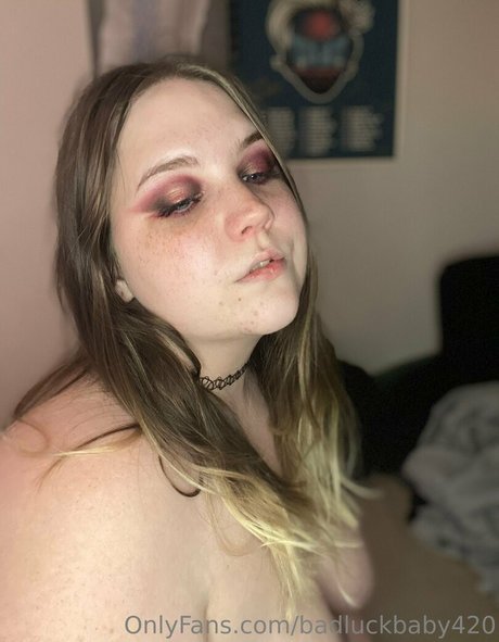 badluckbaby420 sex model gallery