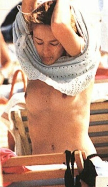 Kylie Minogue naked actress archive